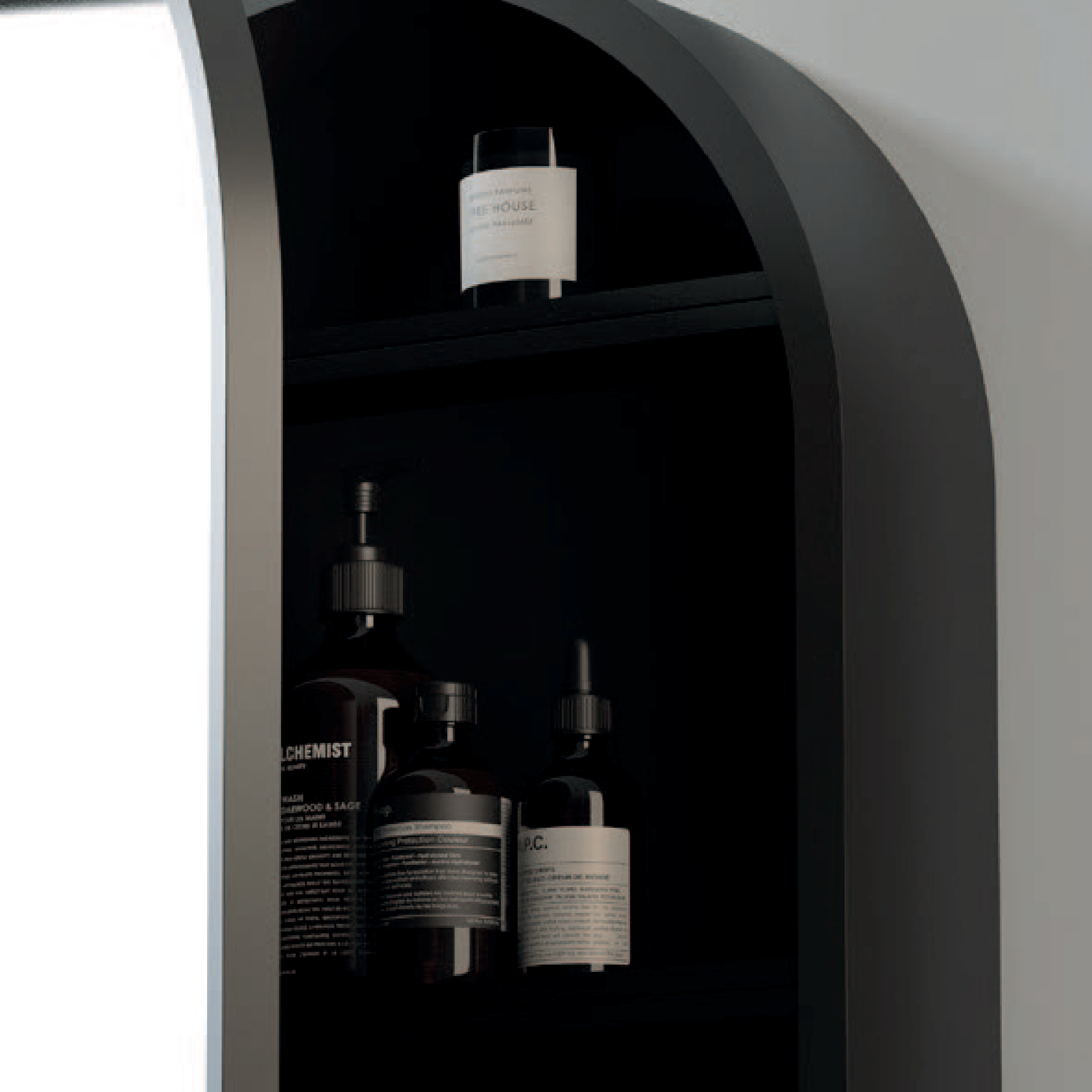 Specchio Ovale Contenitivo 45x80 Reversibile Con Apertura a 90° "Ecolux" Nero