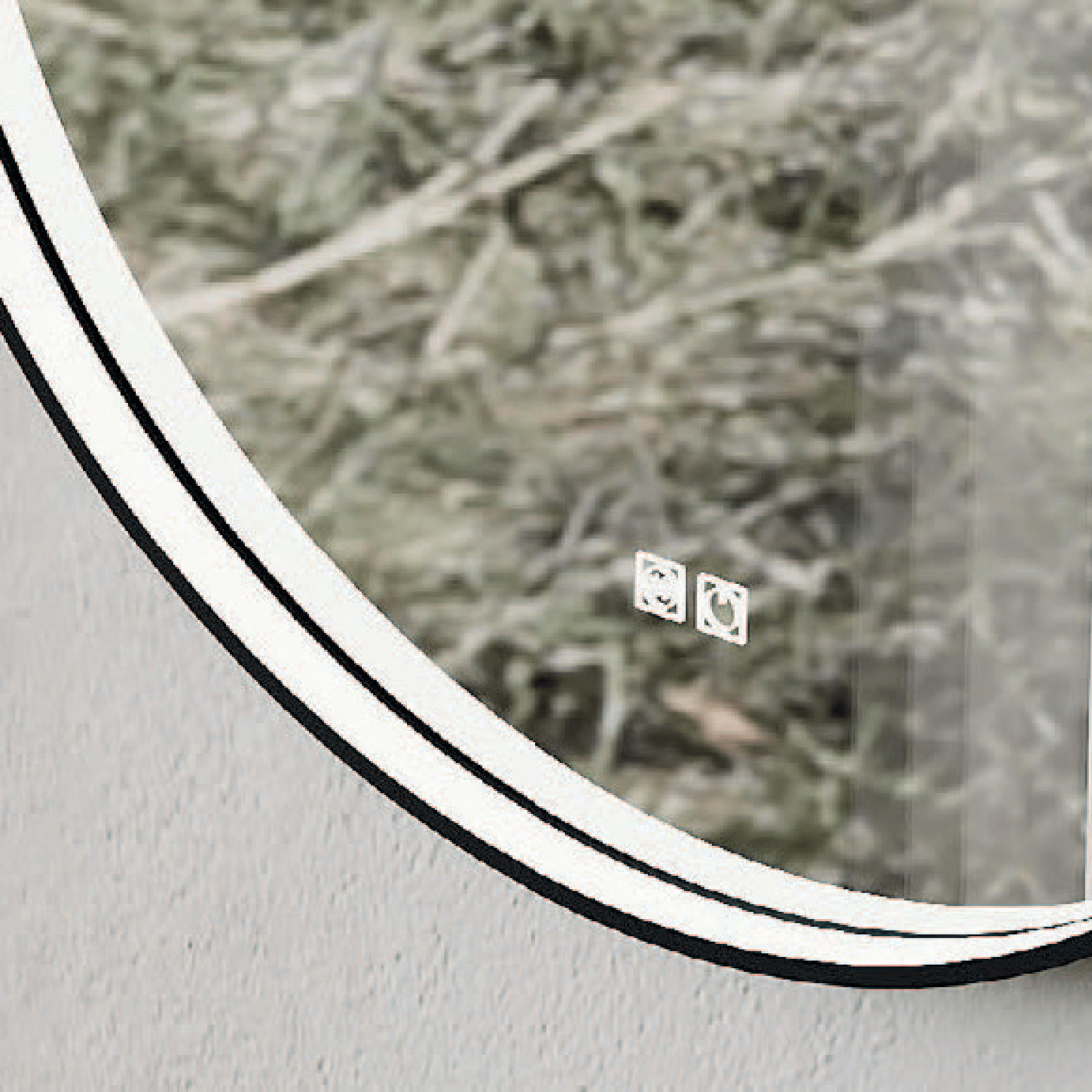 Specchio Tondo Diametro 60 Illuminazione Frontale Con Touch Accensione e Tasto Antifog "Physis