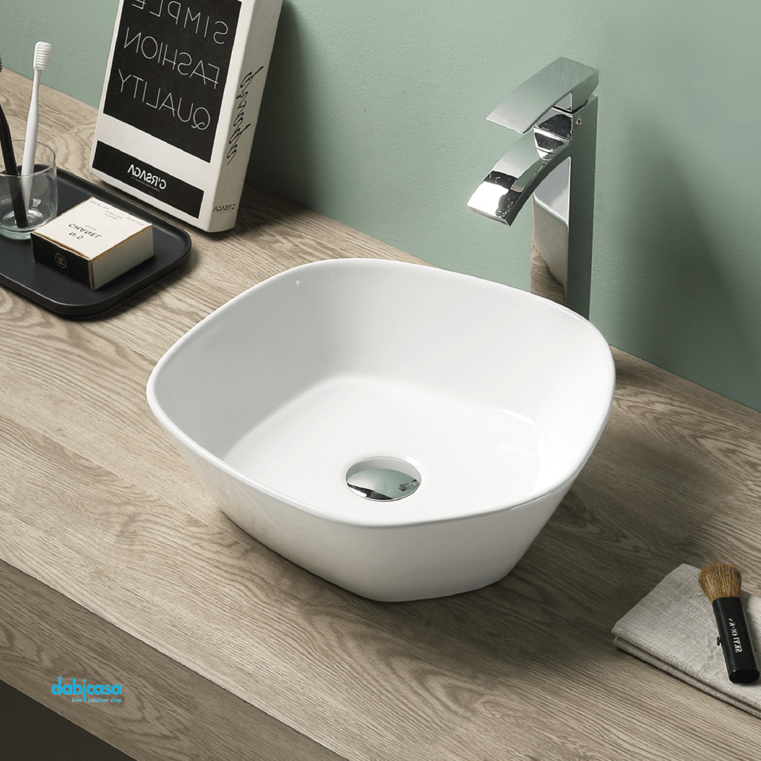 Lavabo D'Appoggio Pentagonale "Break The Rules" Da 40 Cm In Ceramica Finitura Bianco Lucido - Dabicasa