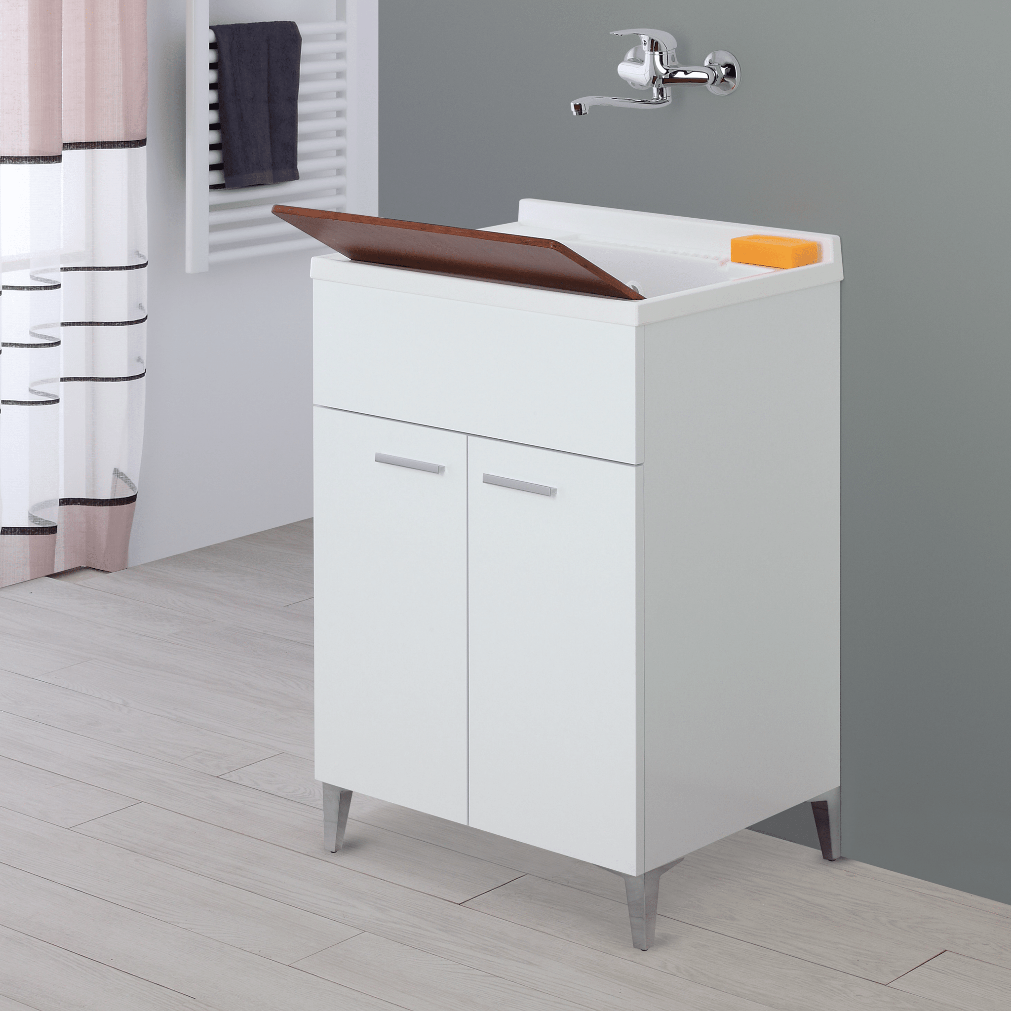 Lavatoio a Terra 60x50 Due Ante Con Vasca Sifone e Tavoletta In Legno Feridras "Stella" Bianco Lucido - Dabicasa