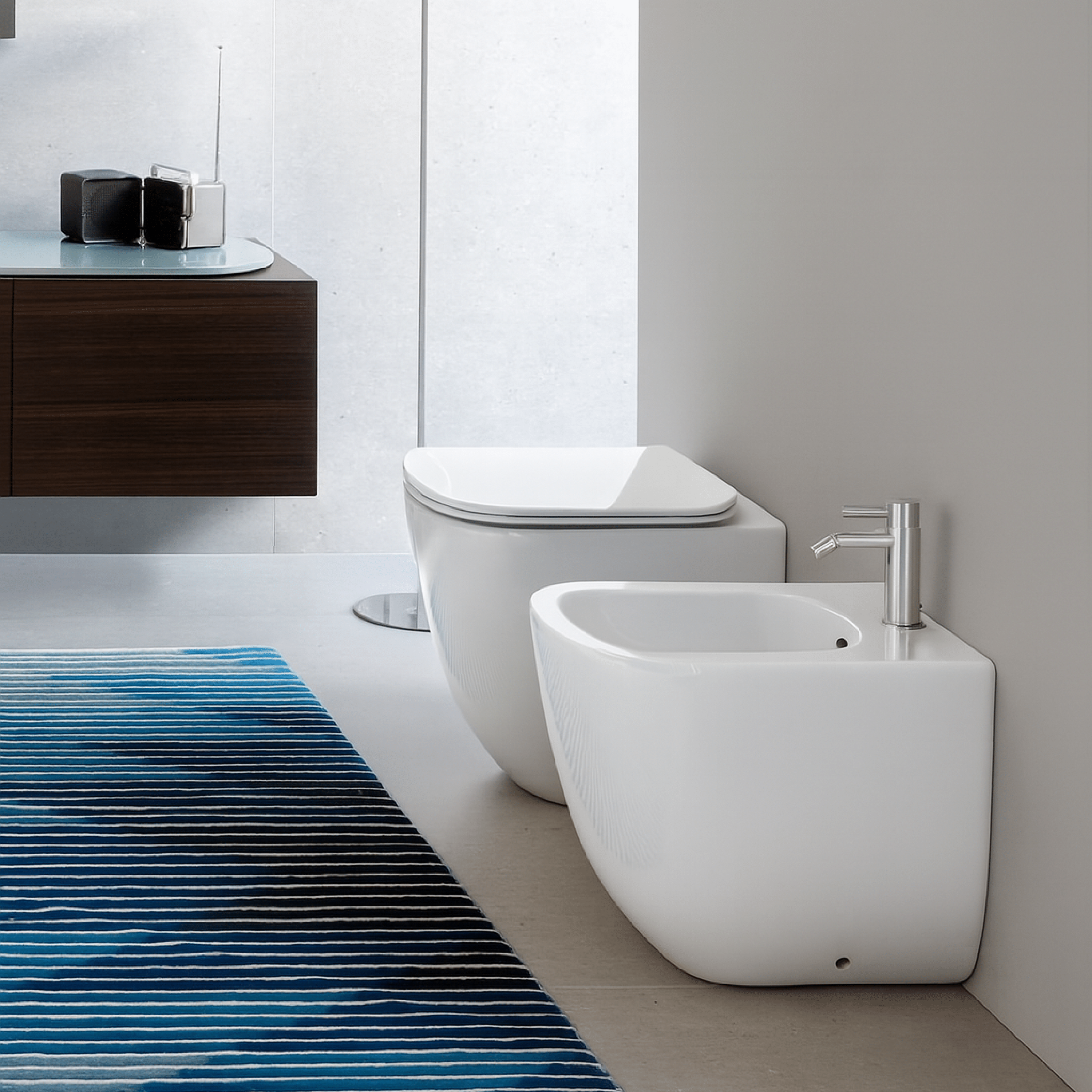 Coppia Di Sanitari a Terra Senza Brida Ceramica Cielo "Era" Bianco Lucido