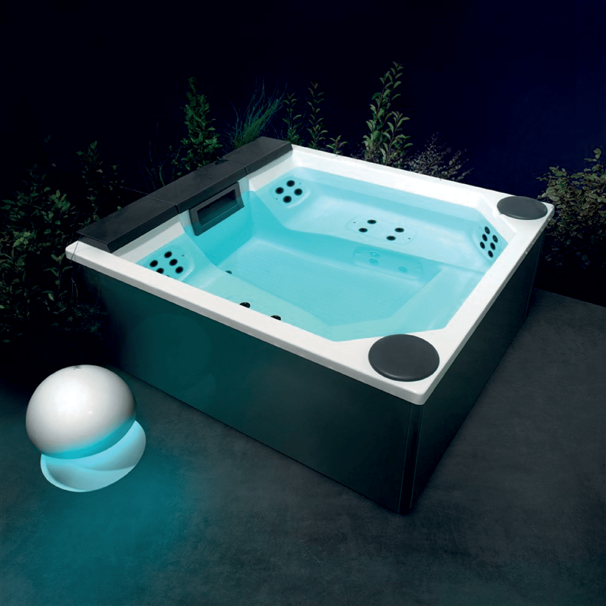 Mini Piscina Idromassaggio Angolare 235x215 Gruppo Tre S "Quarz Light 235" Bianco Lucido/Grigio - Dabicasa