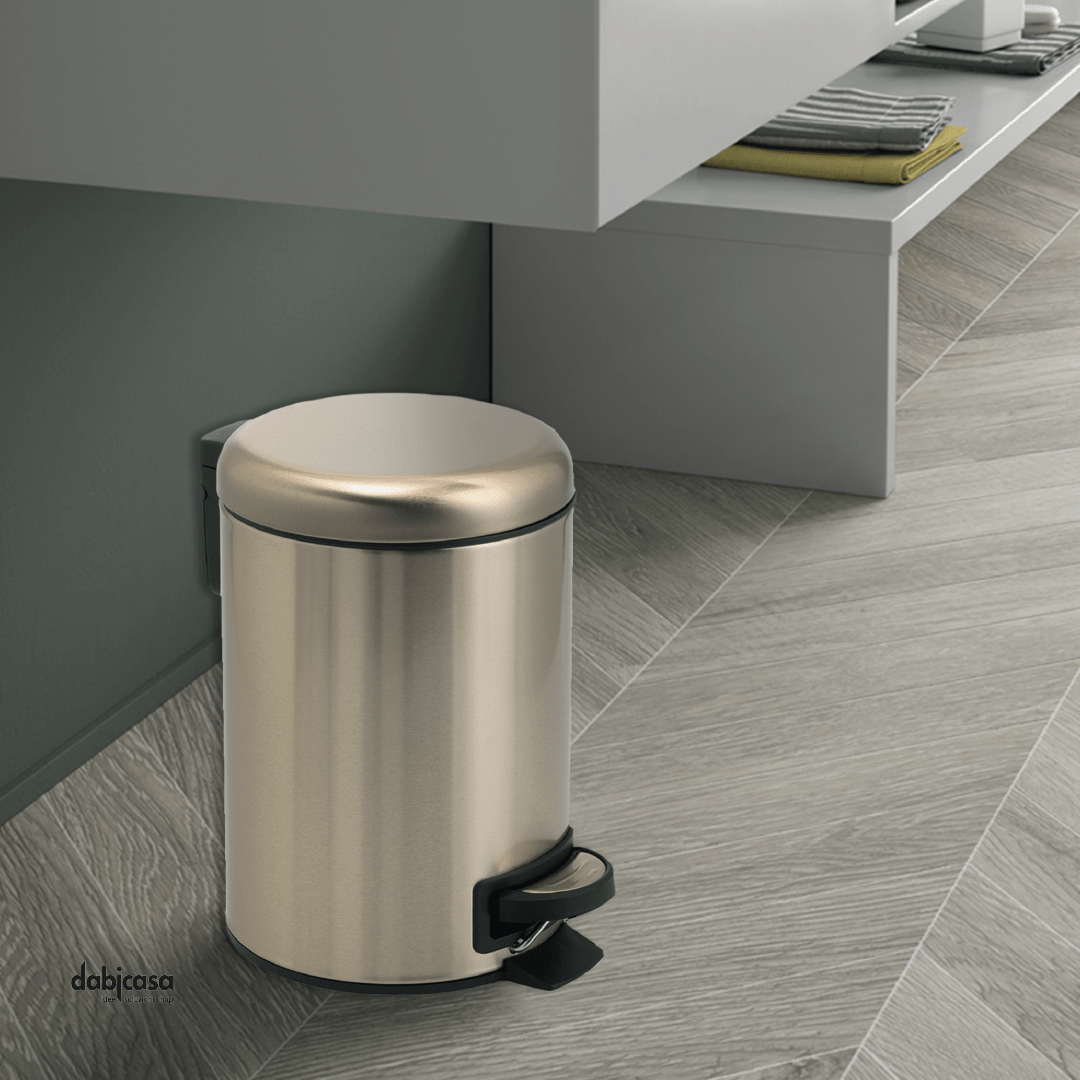 Pattumiera "Potty" C/Pedale e Contenitore Estraibile Da L 20,6 Cm In Acciaio Inox e Resine Termoplastiche Finitura Oro Matto 5 Lt - Dabicasa