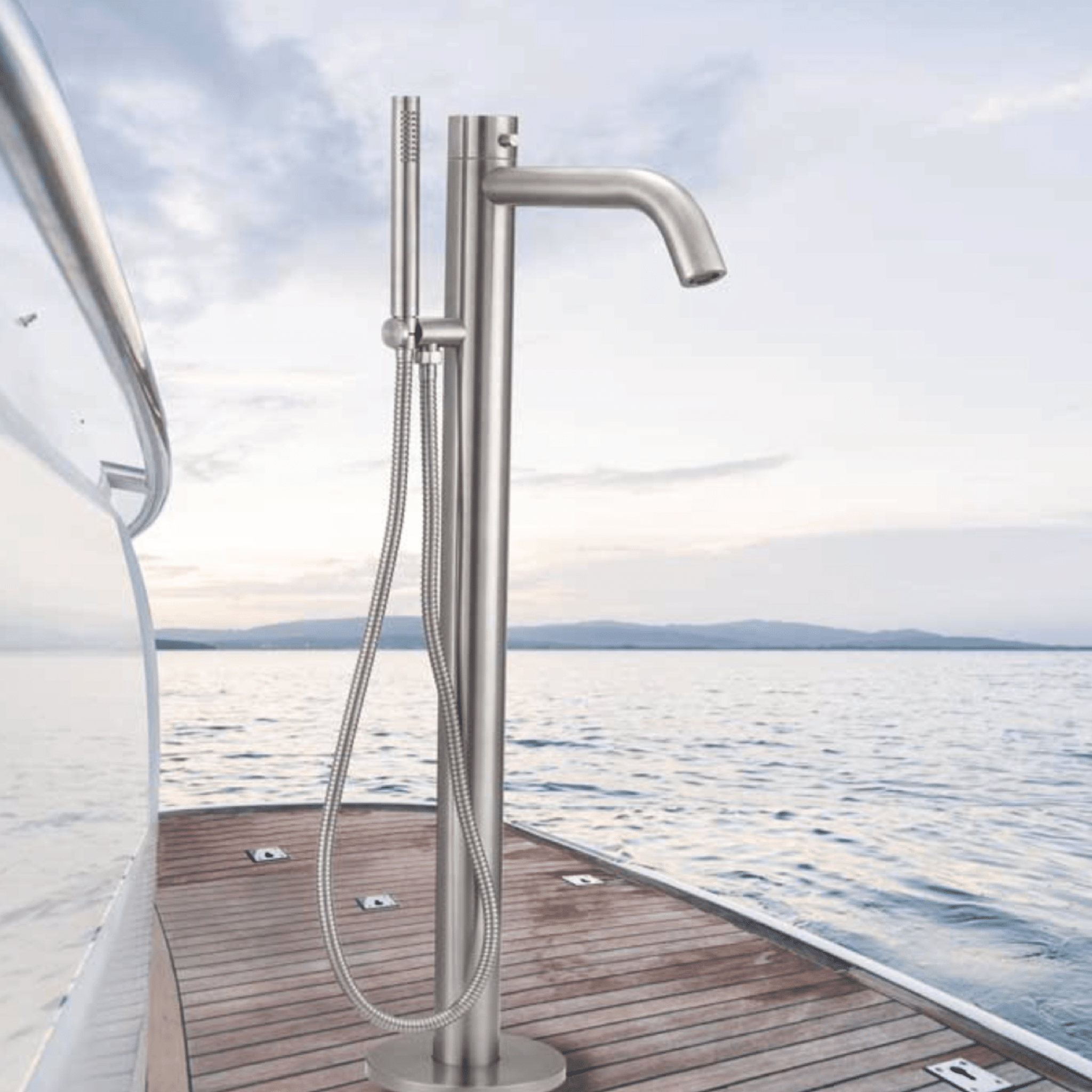 Piantana Per Esterno/Interno Con Kit Doccetta Sined "Oristano" Inox Satinato - Dabicasa