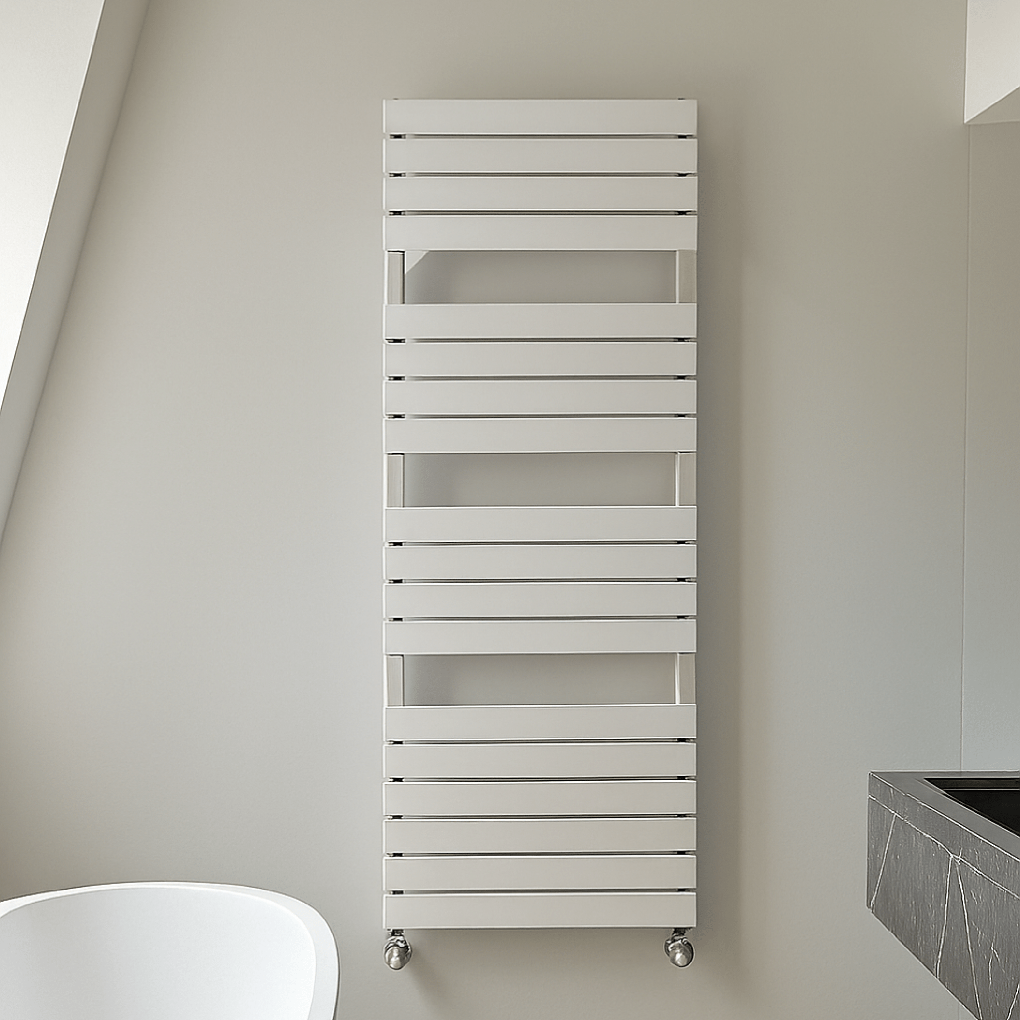 Termoarredo Scaldasalviette Dritto 136x55 Interasse 49,5 Cm Lazzarini "Torino" Quarzo - Dabicasa