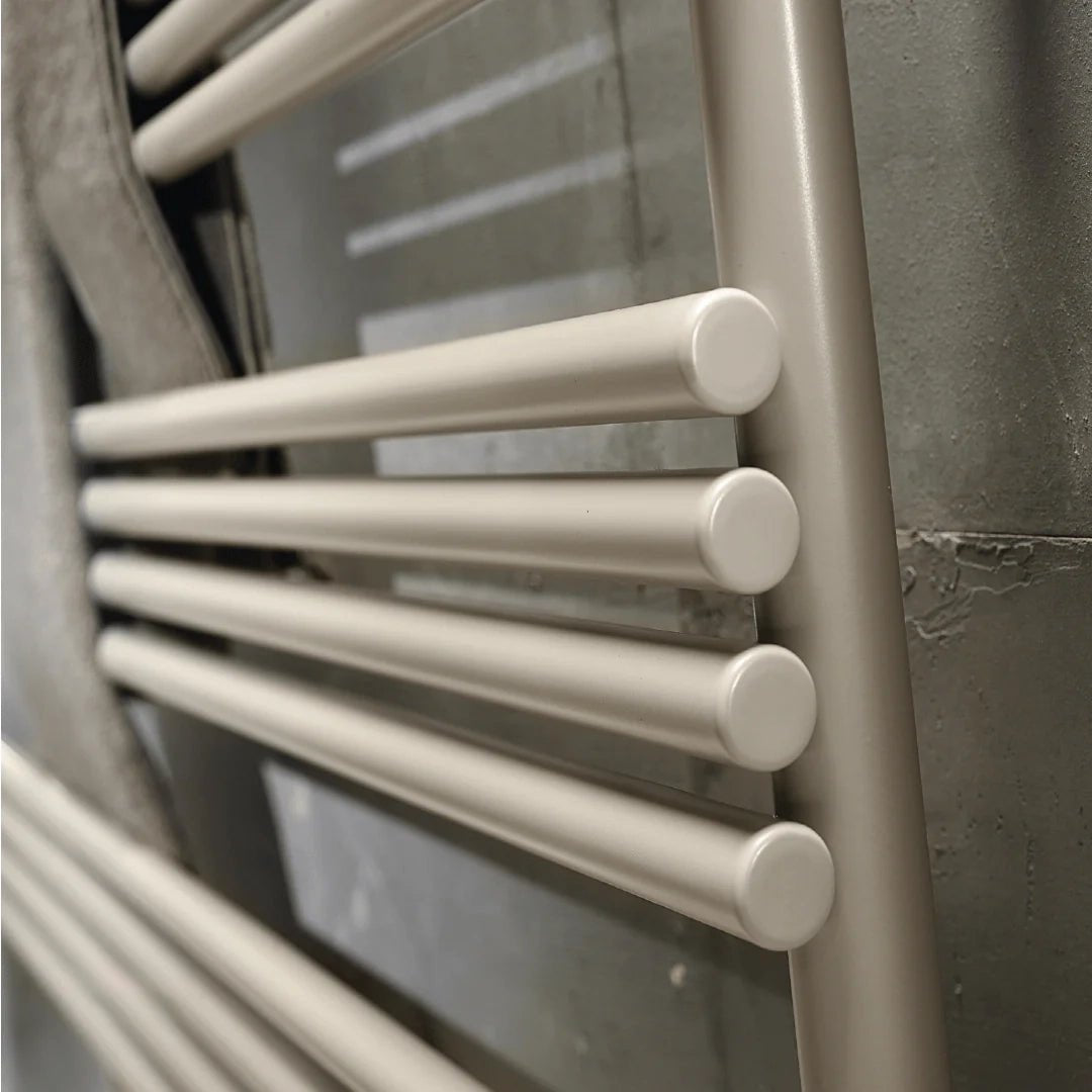Termoarredo Scaldasalviette Orizzontale 120x58,4 Interasse 116 cm Antrax "Bdo 25" - Dabicasa